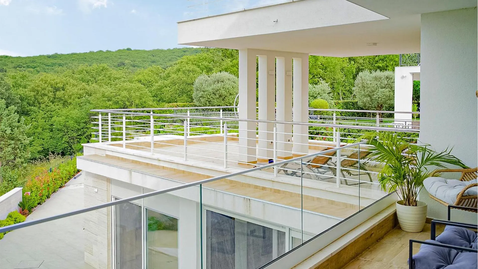 Beautiful Home In Klimno With Kitchen 펜션